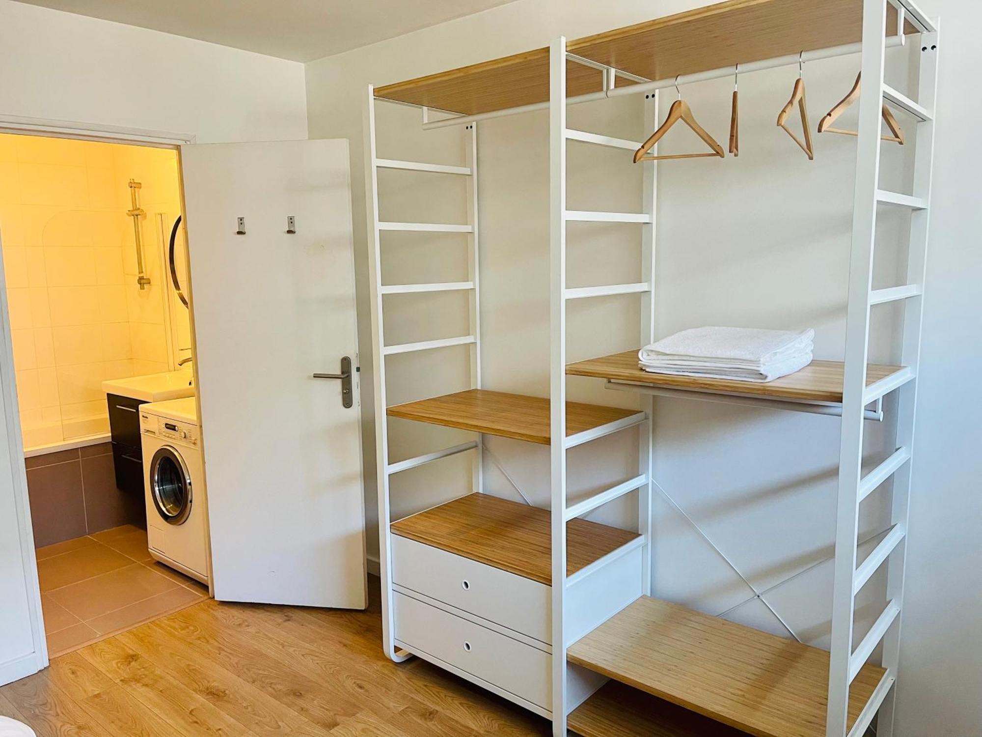 Maison 50 M2, A 5 Minutes De Paris Et Ideal Pour Apartment