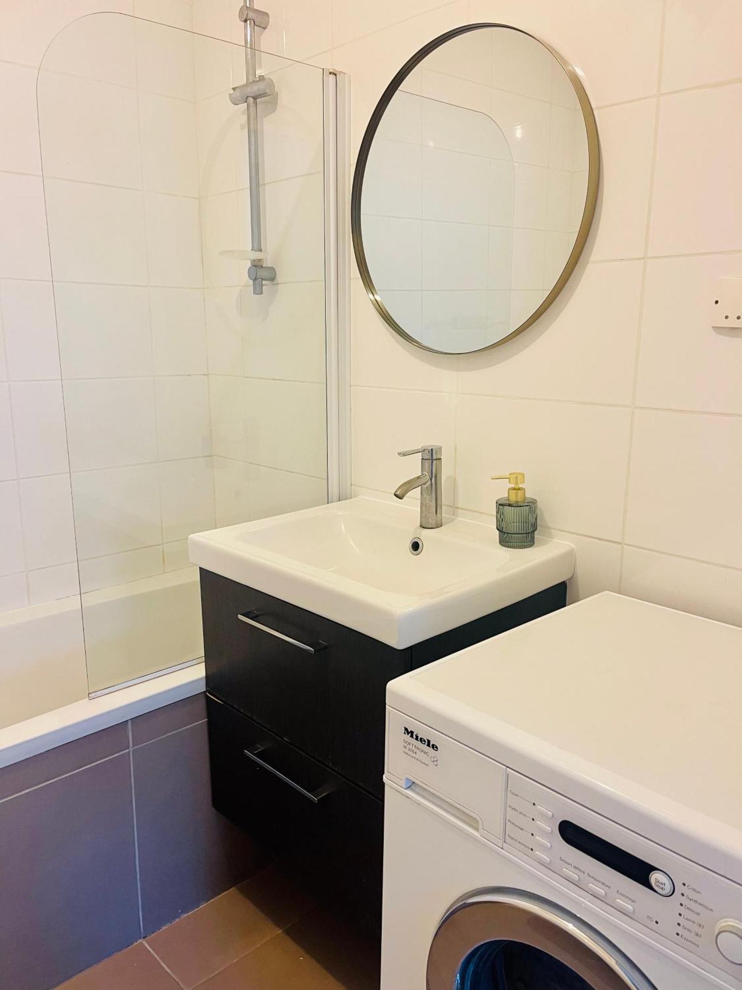 Maison 50 M2, A 5 Minutes De Paris Et Ideal Pour Apartment *
