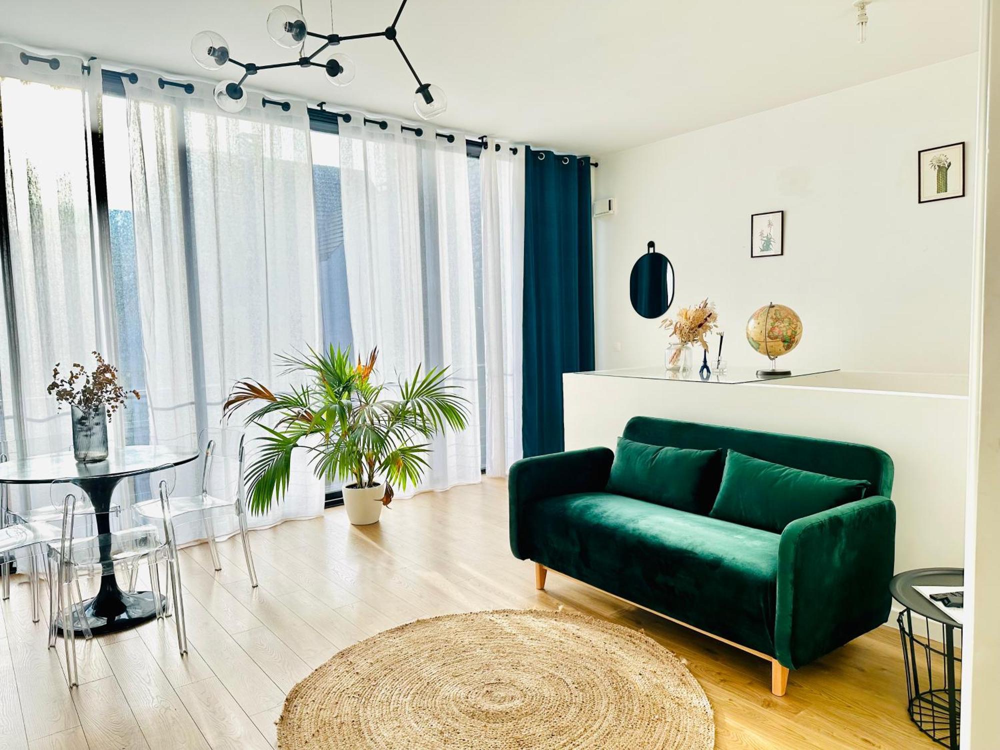 Maison 50 M2, A 5 Minutes De Paris Et Ideal Pour Apartment Montreuil (Seine-Saint-Denis)